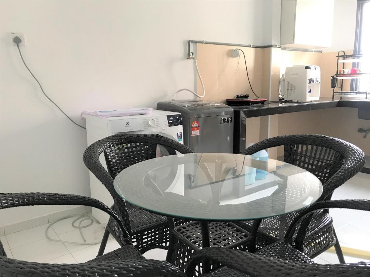Oyo 90493 Jl Homestay Segamat Ngoại thất bức ảnh
