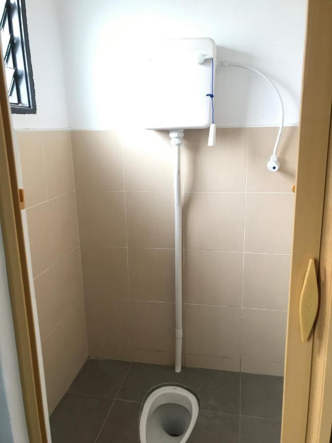Oyo 90493 Jl Homestay Segamat Ngoại thất bức ảnh